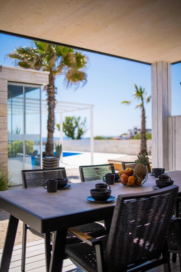 Arcadia Eco-Luxe Mobile Homes With Infinity Pool By Oiko Collection Privlaka  Buitenkant foto