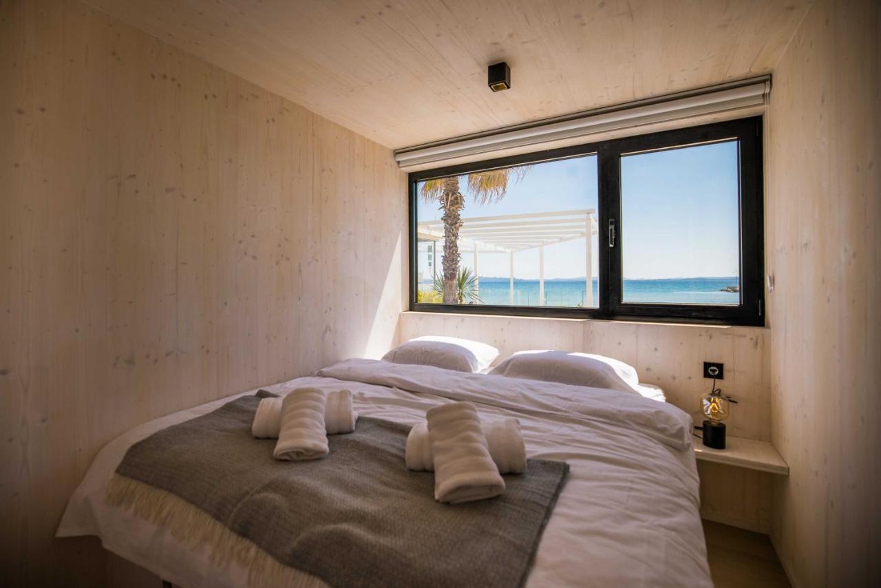 Arcadia Eco-Luxe Mobile Homes With Infinity Pool By Oiko Collection Privlaka  Buitenkant foto