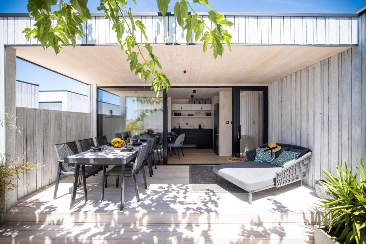 Arcadia Eco-Luxe Mobile Homes With Infinity Pool By Oiko Collection Privlaka  Buitenkant foto