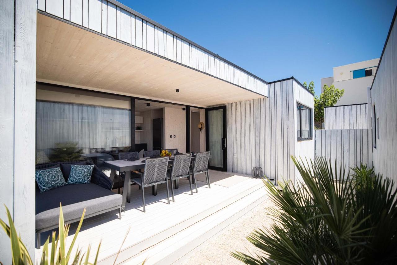 Arcadia Eco-Luxe Mobile Homes With Infinity Pool By Oiko Collection Privlaka  Buitenkant foto